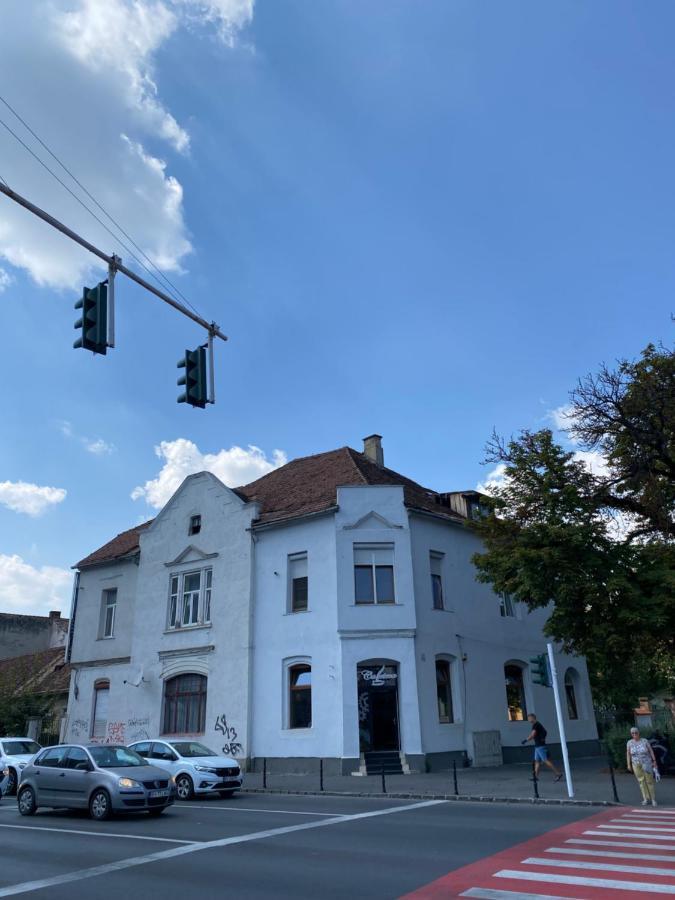 Central 2 Bedrooms Apartment Brasov Bagian luar foto
